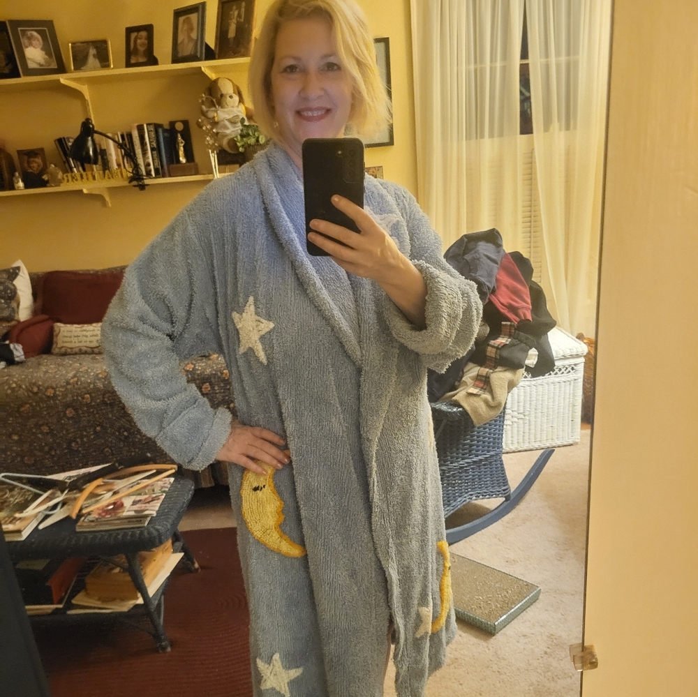 Canyon group vintage 1990s chenille moon and stars robe